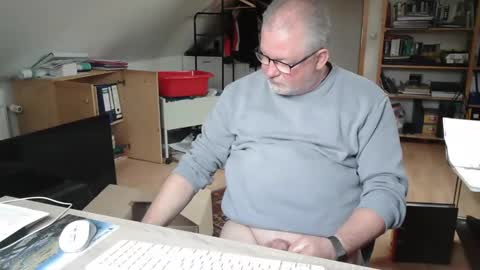 toto758 online show from 10/13/25, 11:43