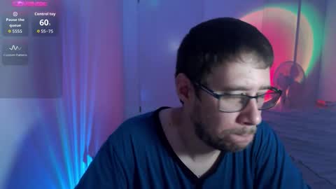 Snapshot of totoclown chatting on 09/13/25, 02:44 Thomas online show from 09/13/25, 02:44