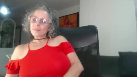 TotyPink online show from 01/30/25, 08:21