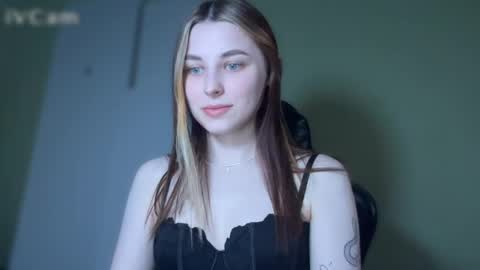 Snapshot of touch_and_run chatting on 03/24/26, 03:39 touch_and_run online show from 03/24/26, 03:39