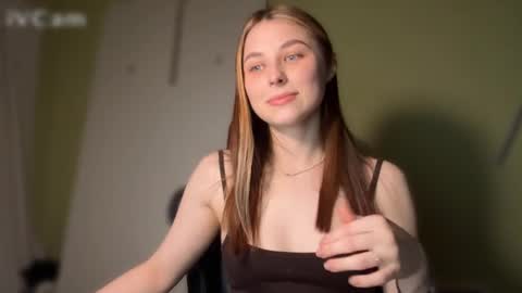 Snapshot of touch_and_run chatting on 03/27/26, 04:18 touch_and_run online show from 03/27/26, 04:18