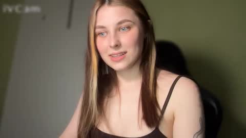 Snapshot of touch_and_run chatting on 03/30/26, 05:03 touch_and_run online show from 03/30/26, 05:03