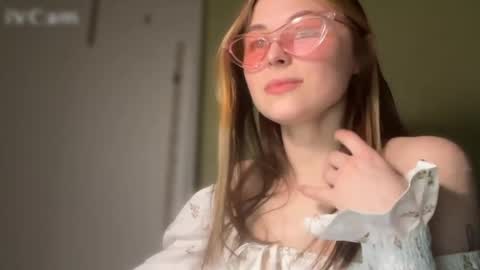 Snapshot of touch_and_run chatting on 04/07/26, 03:23 touch_and_run online show from 04/07/26, 03:23