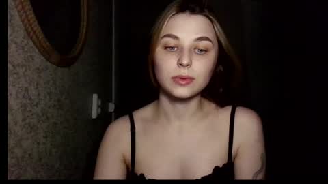 Snapshot of touch_and_run chatting on 04/14/26, 06:14 touch_and_run online show from 04/14/26, 06:14