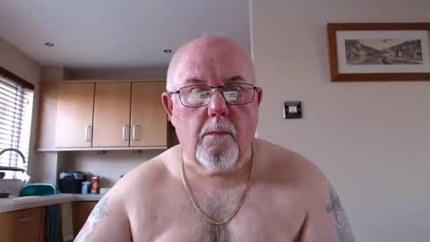 Snapshot of touchwood25 chatting on 03/03/25, 09:11 TOUCHWOOD25 online show from 03/03/25, 09:11