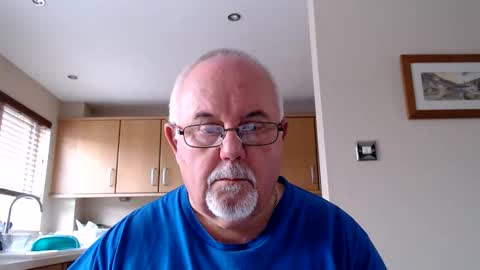 Snapshot of touchwood25 chatting on 10/10/25, 10:14 TOUCHWOOD25 online show from 10/10/25, 10:14