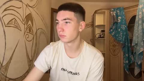 Snapshot of touchx_ chatting on 11/15/25, 07:10 Max online show from 11/15/25, 07:10