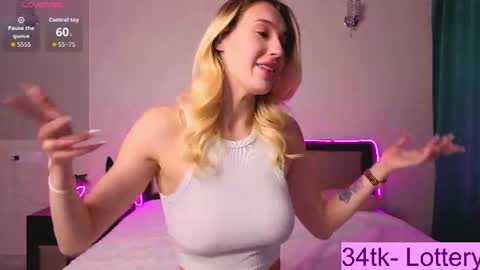 ToxicDollKiss online show from 06/15/26, 09:39