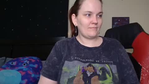 Snapshot of toxiclilly chatting on 09/15/25, 08:14 Lilly Miss Mistress Goddess Maam Queen Boss online show from 09/15/25, 08:14