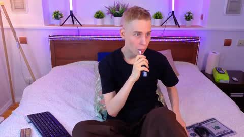 Max online show from 04/12/26, 10:09