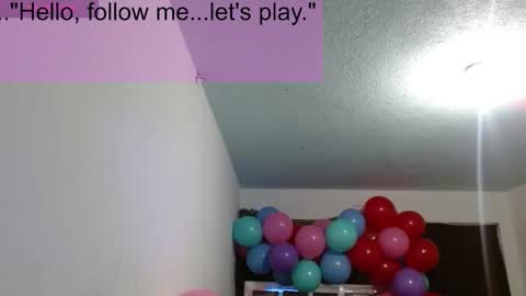 Snapshot of toxxxic_cams chatting on 09/24/25, 08:06 toxca69 online show from 09/24/25, 08:06