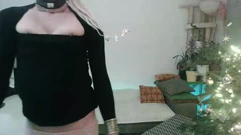 Patrizia online show from 12/23/25, 03:37