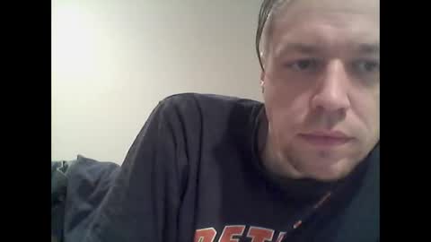 Snapshot of tpete119 chatting on 12/23/24, 07:06 Shooter McGavin online show from 12/23/24, 07:06