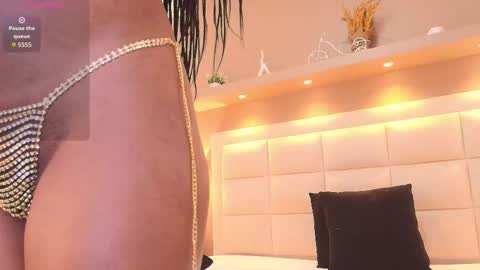 Tracy online show from 10/31/25, 01:23