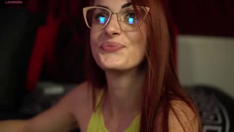 Snapshot of tracyix chatting on 10/16/25, 07:59 Tracy online show from 10/16/25, 07:59