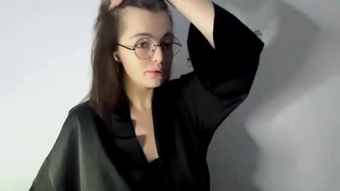 Amelia online show from 09/16/25, 03:13