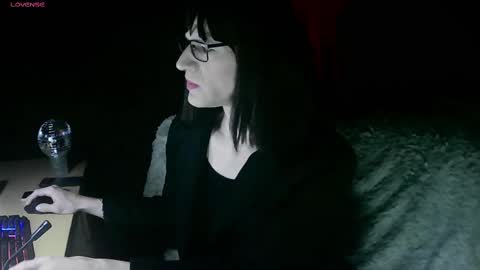 Sarah R. Lenor online show from 02/22/25, 10:20