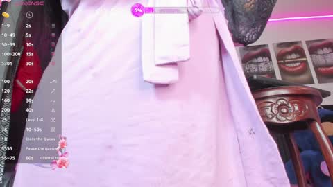 Juliana Giiraldo  online show from 03/28/26, 09:36