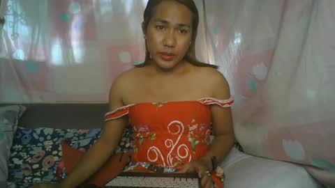 transhottie28 online show from 02/23/25, 01:13