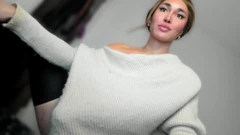 ALMIGHTY GODDESS VALENTINA online show from 05/20/26, 11:00