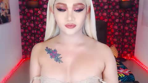 KYLIE BELLA  TS online show from 04/18/26, 07:51