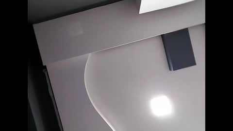 Snapshot of trapper727272 chatting on 12/19/25, 01:18 Big Head Cock online show from 12/19/25, 01:18