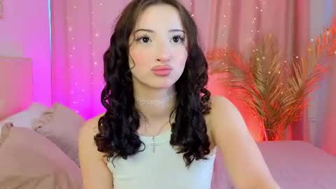 Snapshot of traqstreams chatting on 06/11/26, 02:59 Ariana online show from 06/11/26, 02:59