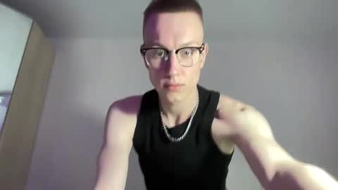 Travis online show from 04/07/26, 09:21