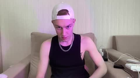 Travis online show from 04/09/26, 06:19