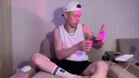 Travis online show from 04/14/26, 09:26