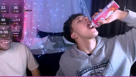 Travis online show from 11/12/25, 07:57