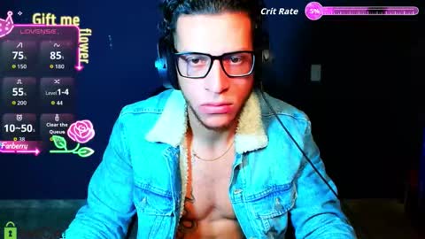 TRAVIS. online show from 09/18/25, 08:05