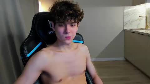 travisrivas online show from 10/16/25, 03:46