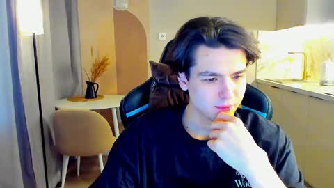 travisrivas online show from 03/29/26, 01:22