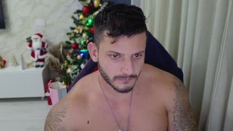 TRAVISS HOLDEN online show from 12/21/24, 05:03