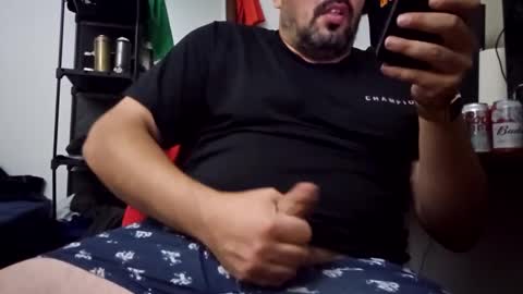 Snapshot of traxxxman1 chatting on 09/26/25, 07:34 traxxxman1 online show from 09/26/25, 07:34