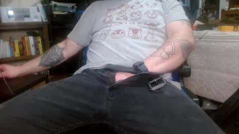 Snapshot of treasured_trash chatting on 03/05/26, 12:39 Dilly Dally online show from 03/05/26, 12:39