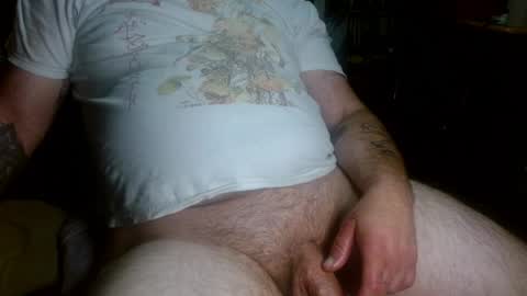 Snapshot of treasured_trash chatting on 04/15/26, 09:38 Dilly Dally online show from 04/15/26, 09:38