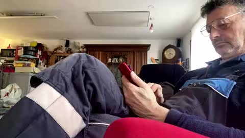 trebgeis1 online show from 02/17/25, 02:37