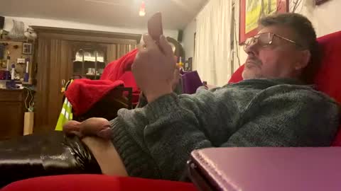 trebgeis1 online show from 02/20/25, 05:40