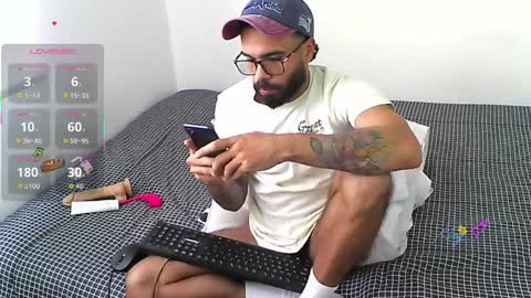 Hunter man online show from 04/05/26, 09:23