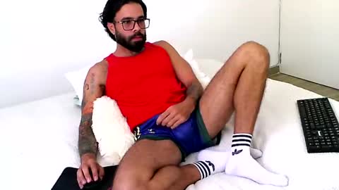 Hunter man online show from 07/15/26, 08:36