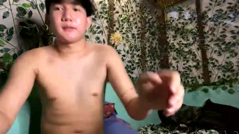 trebz_01 online show from 11/28/25, 09:12