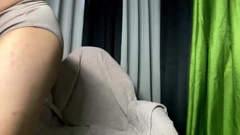 trebz_01 online show from 12/20/25, 08:32