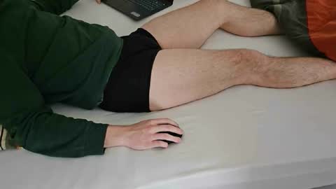 Snapshot of tree1989 chatting on 01/12/25, 02:09 tree1989 online show from 01/12/25, 02:09