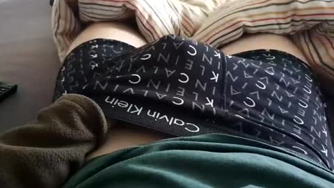 tree1989 online show from 10/25/25, 10:23