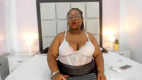 Treisy Vixen big ass online show from 07/10/26, 03:11