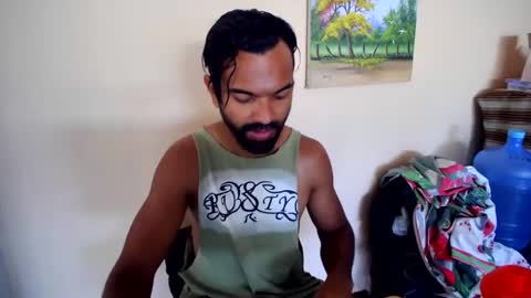 Snapshot of trek320rr chatting on 12/25/24, 01:30 TREK320RR online show from 12/25/24, 01:30