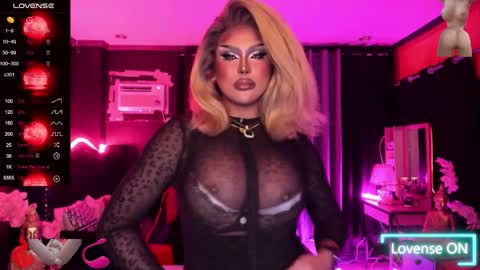 Jade online show from 10/08/25, 01:20