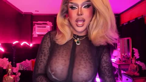 Jade online show from 12/05/25, 02:20